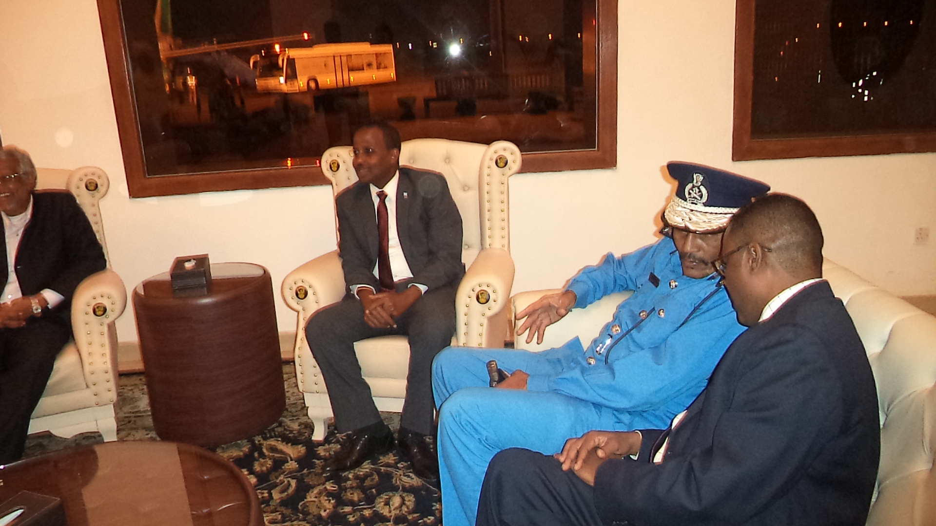 Wasiirka Arrimaha Gudaha iyo Wafdi la socda ayaa gaaray Dalka Suudaan-SAWIIRO.