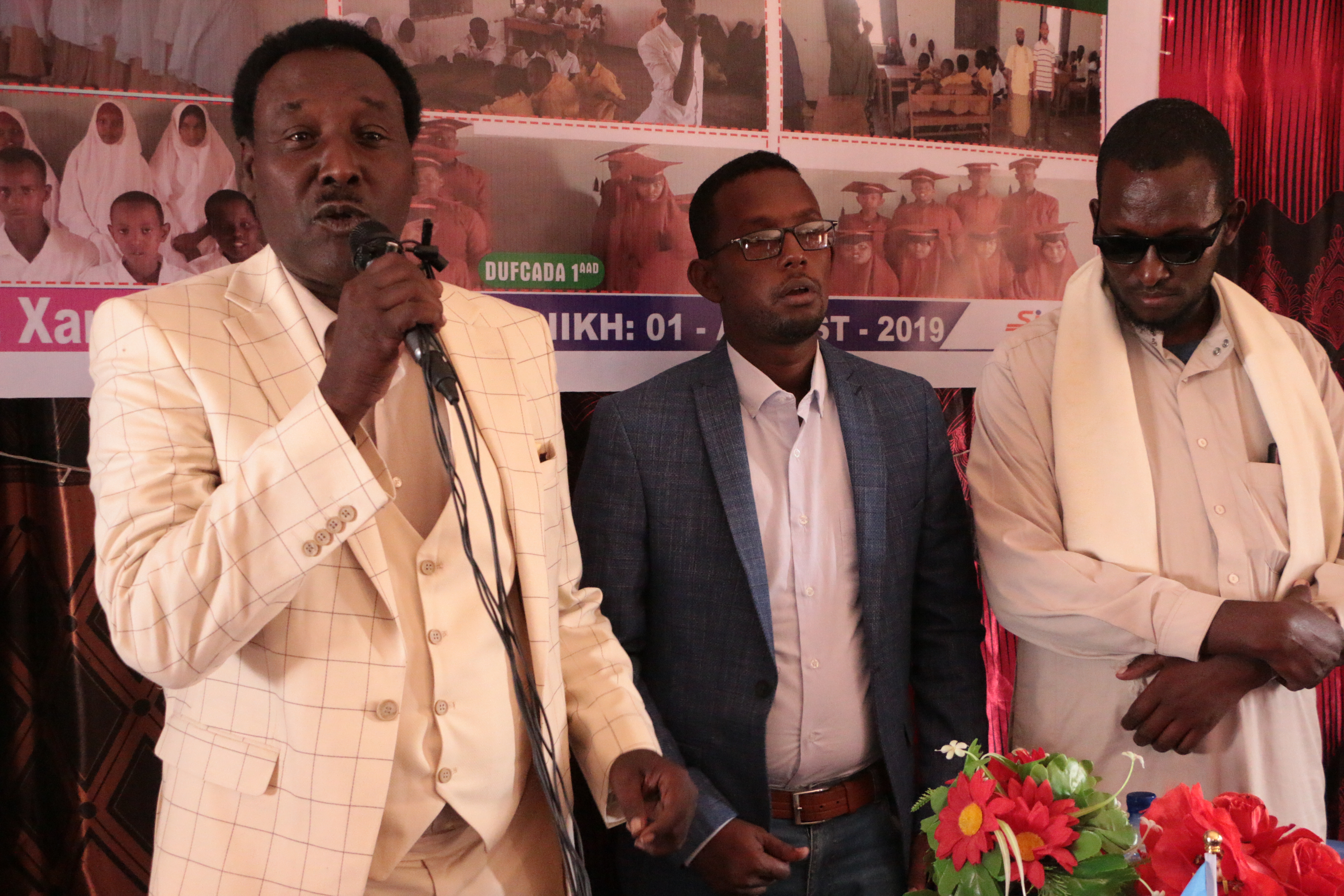 {Daawo Sawirro} Masuuliyiin ka tirsan Galmudug oo ka qeyb Galay kulan lagu dhiiro galinayay Waxbarashada