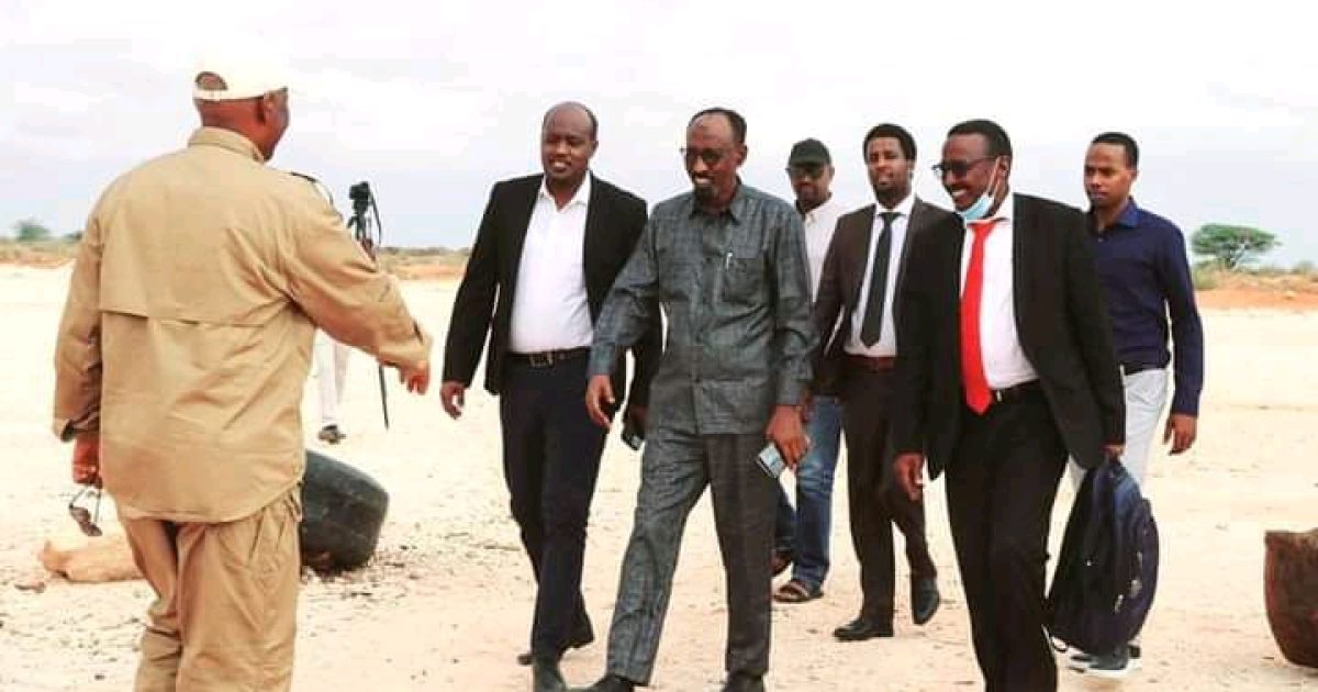 Sawirro: Wafdi ka socda guddiyada FEIT iyo SEIT Jubaland oo gaaray Ceelwaaq iyo doorashada…