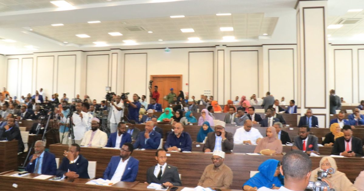 Hadal jeedinta musharaxiinta guddoonka Baarlamaanka oo maanta bilaabaneyso