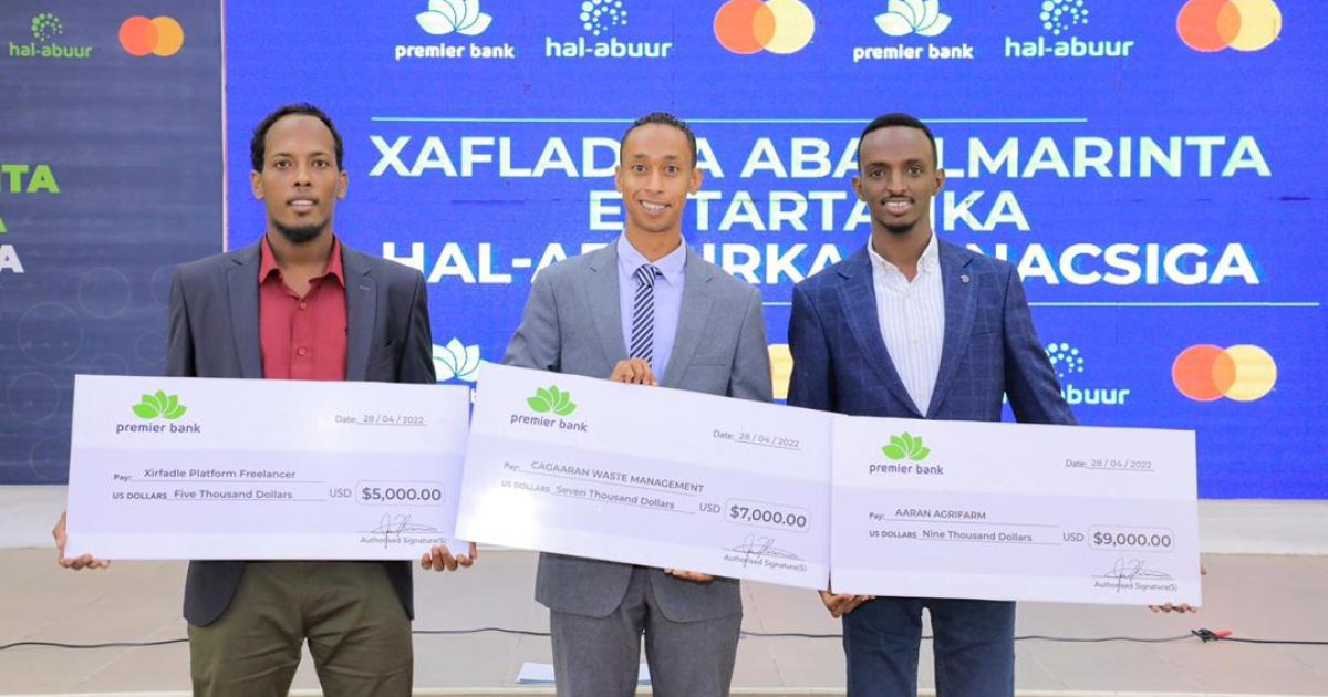 Premier Bank oo $21,000 ku abaalmariyay ardaydii ku guuleysatay Tartanka Hal-abuurka Ganacsiga