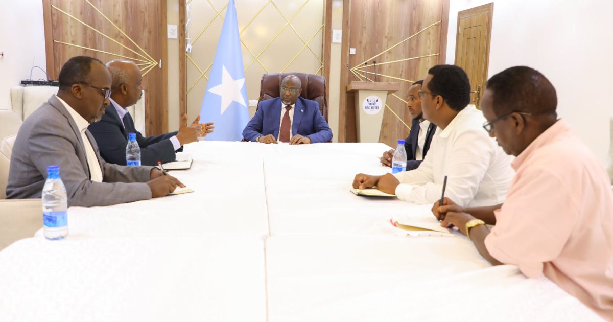 Guddoomiyaha Golaha Shacabka oo kulan la yeeshay ururada bulshada rayidka