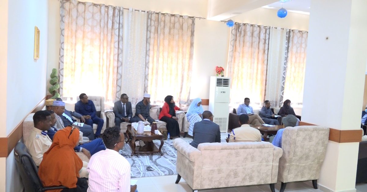 Guddiga Doorashada Madaxwaynaha oo kulan la qaatay Taliyaasha Ciidamada