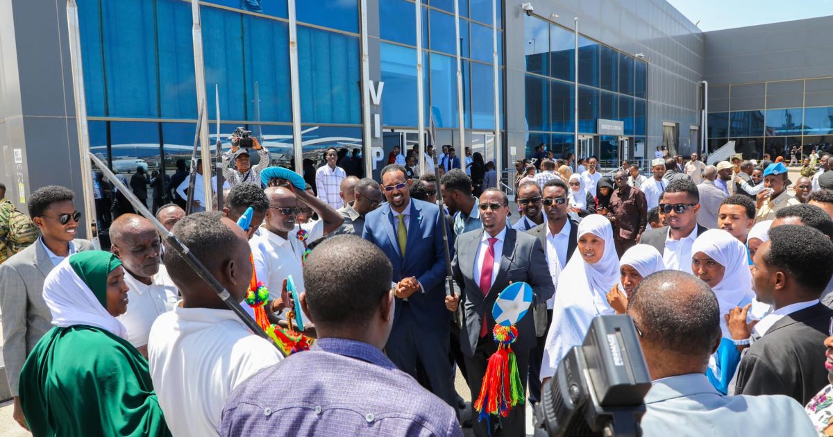 Madaxweynaha Dowlad Gobaleedka Hirshabeelle oo soo gaaray Muqdisho “SAWIRRO”