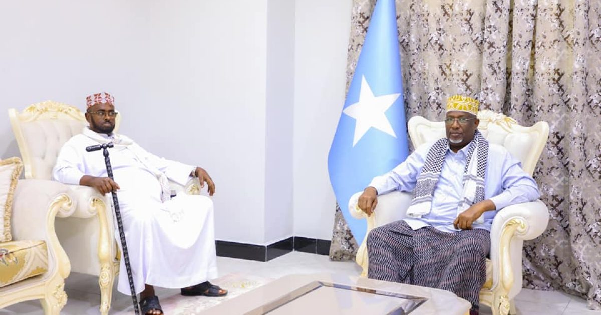 Guddoomiye Golaha Shacabka oo qaabilay Boqor Cusmaan Aw-Maxamuud