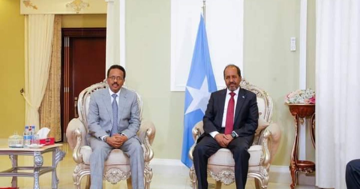 Madaxweynaha JFS oo madaxtooyada kula kulmay madaxweynihii hore ee Dalka