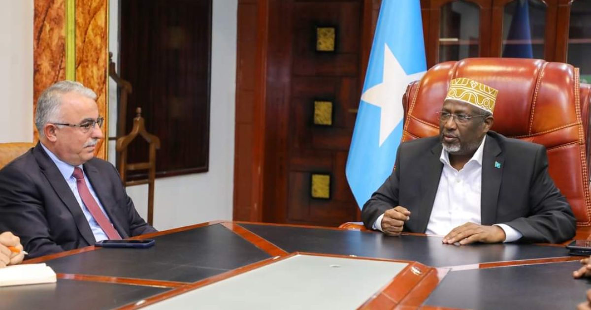 Guddoomiyaha Golaha Shacabka oo xafiiskiis ku qaabilay Safiirka dalka Turkiga