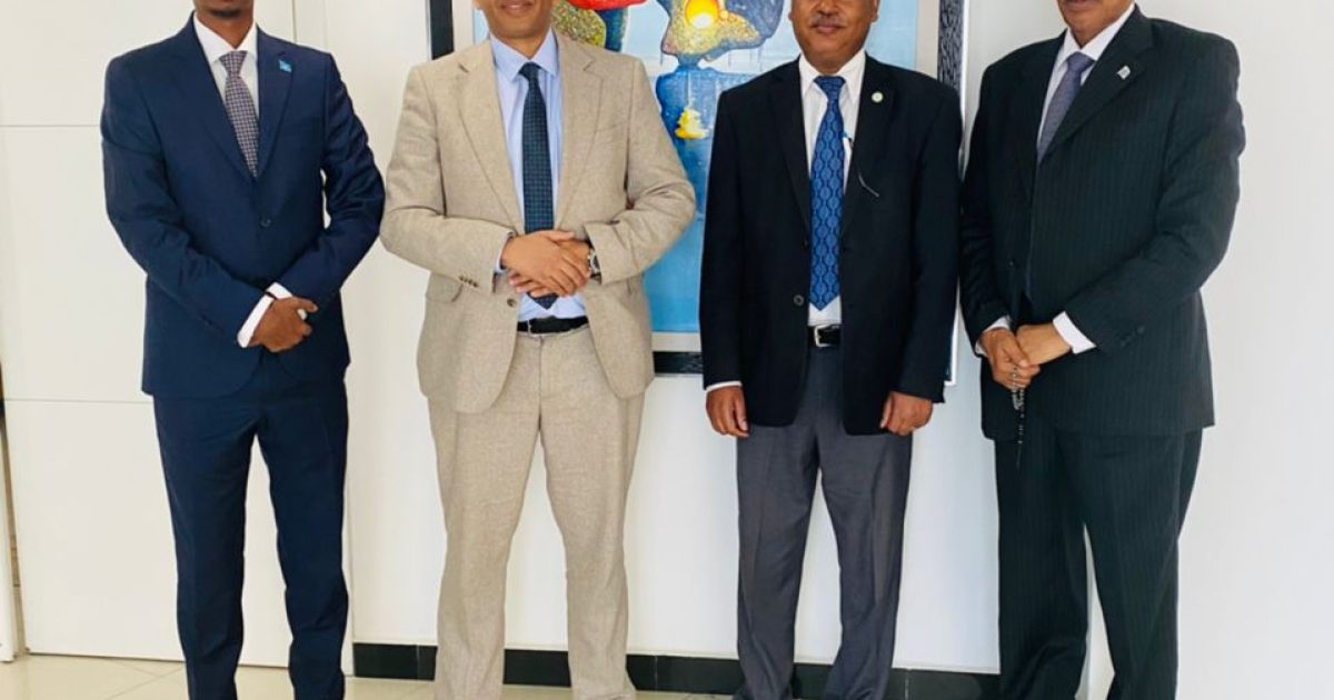 Sawirro: Wasiir Dubbe oo arrimo muhiim ah kala hadlay wasiirka warfaafinta Itoobiya