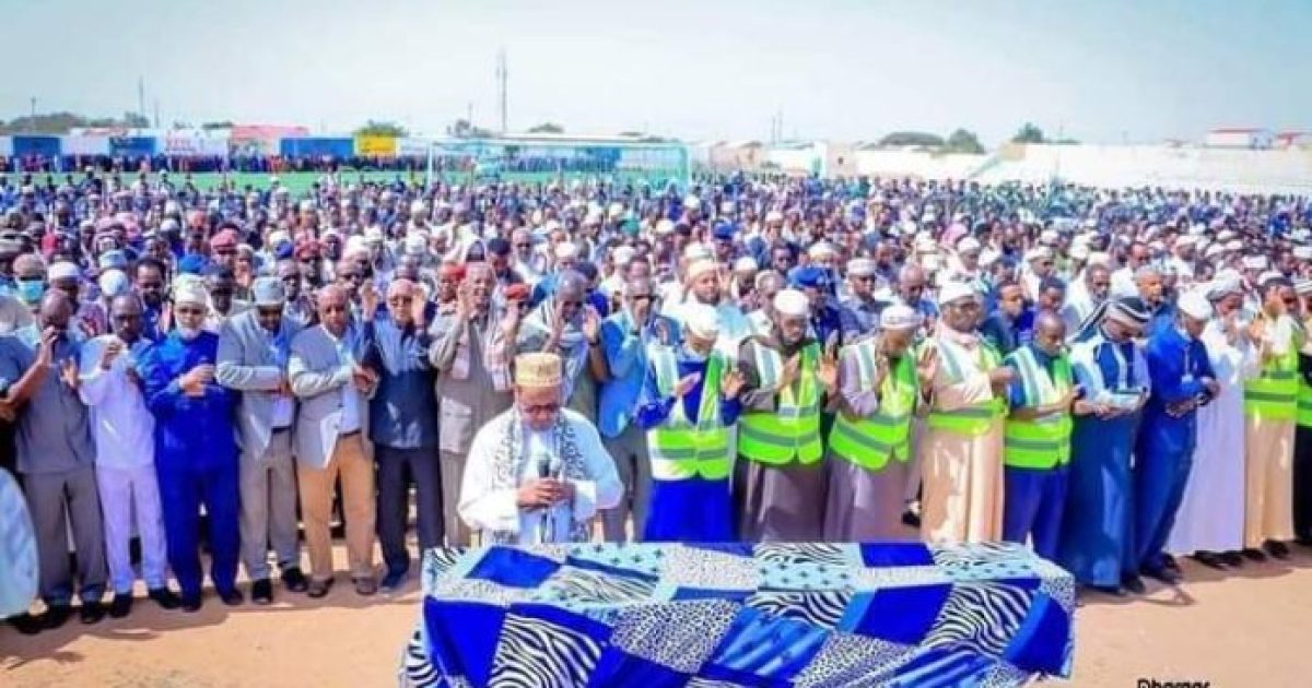 Madaxweyne Xasan Sheekh oo Shacabka Soomaaliyeed uga tacsiyadeeyay geerida Sheekh Cali Warsame