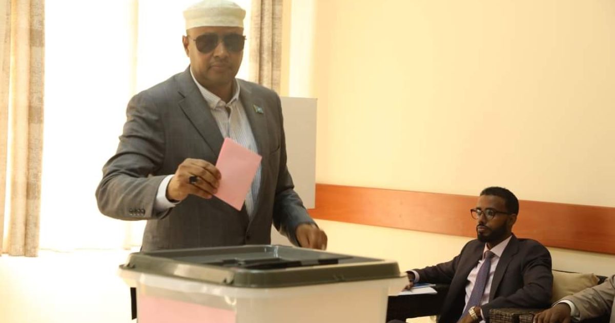 Senator Cabdiqani Geelle oo noqday guddoomiyaha guddiga doorashada madaxweynaha