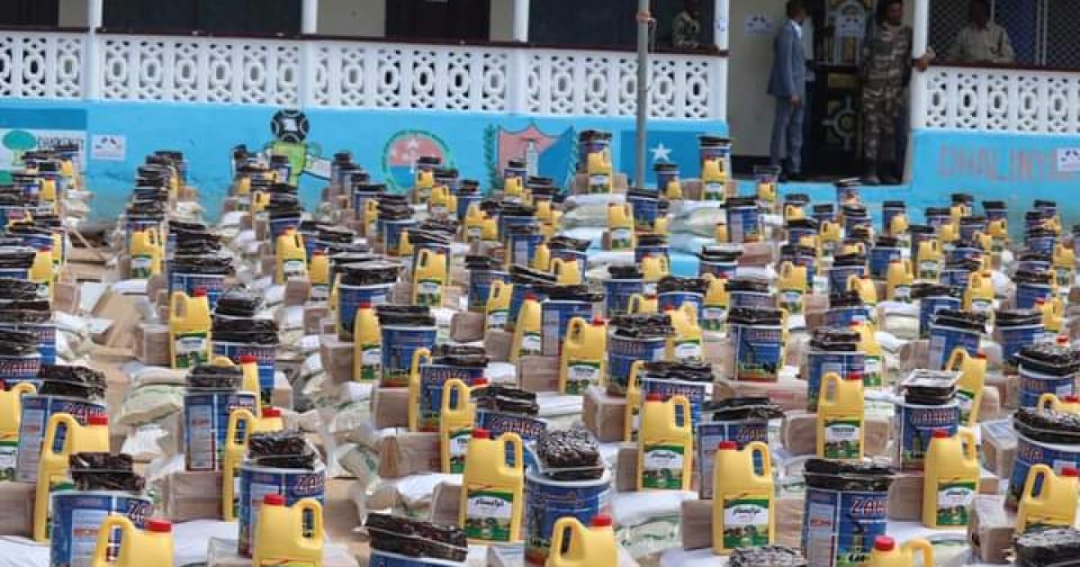 Deeq raashin ah oo ka timid dalka Cumaan oo la gaarsiiyay dadka qaba baahiyaha gaarka ah