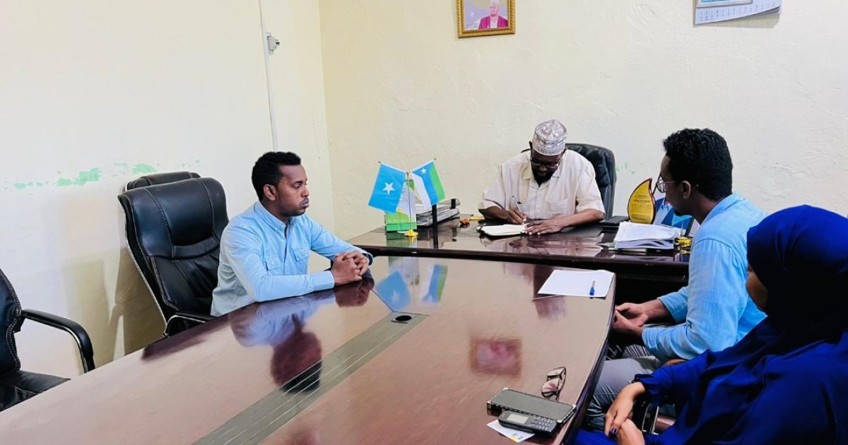 JAJ and Jubbaland Ministry of Information discuss speeding up consultations on draft media law