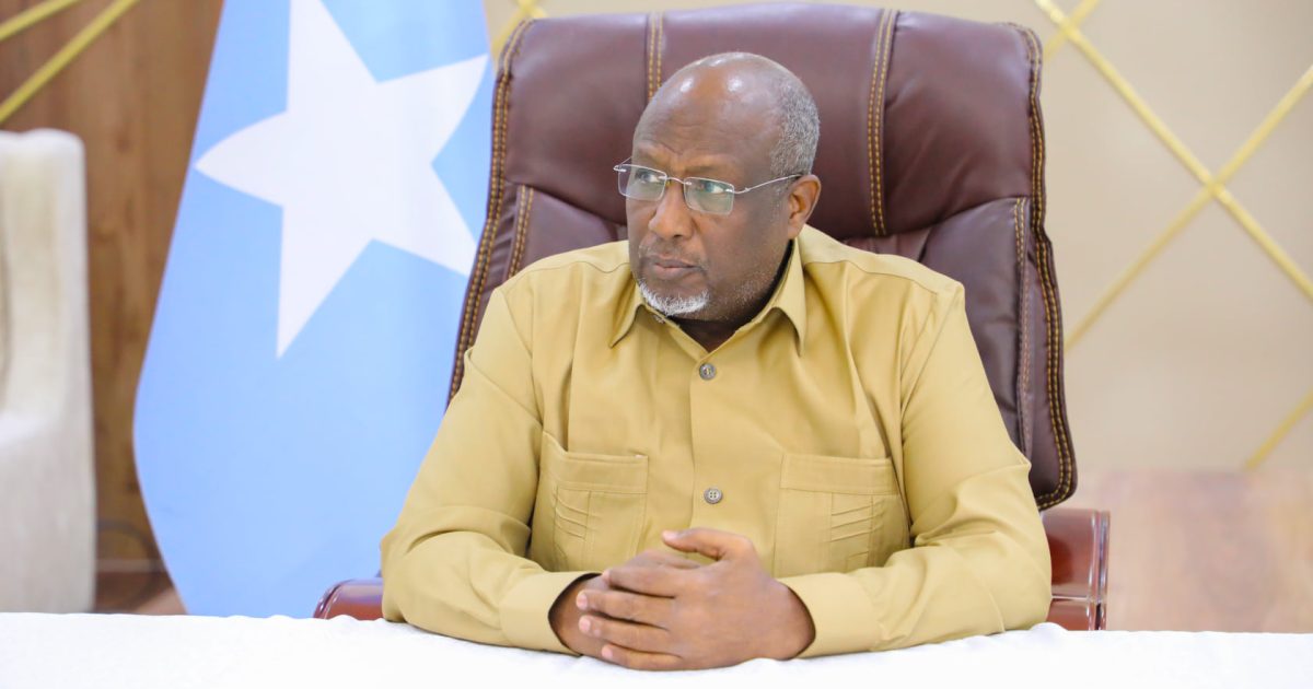 Gudoomiye Sheekh Aadan Madoobe oo kulan la qaatay Guddiga qaran ee gurmadka Abaarahaa.