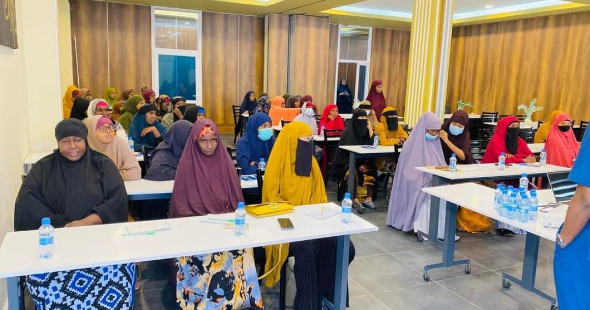 Wasaaradda Beeraha XFS oo tababar u qabatay haweenka Gobalka Banaadir “SAWIRRO”
