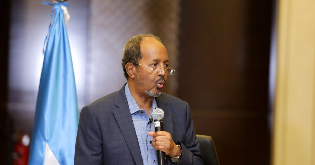 Madaxweyne Xasan Sheekh oo kulan la qaatay Jaaliyadda Soomaaliyeed ee deggan dalka Isu-tagga Imaaraadka