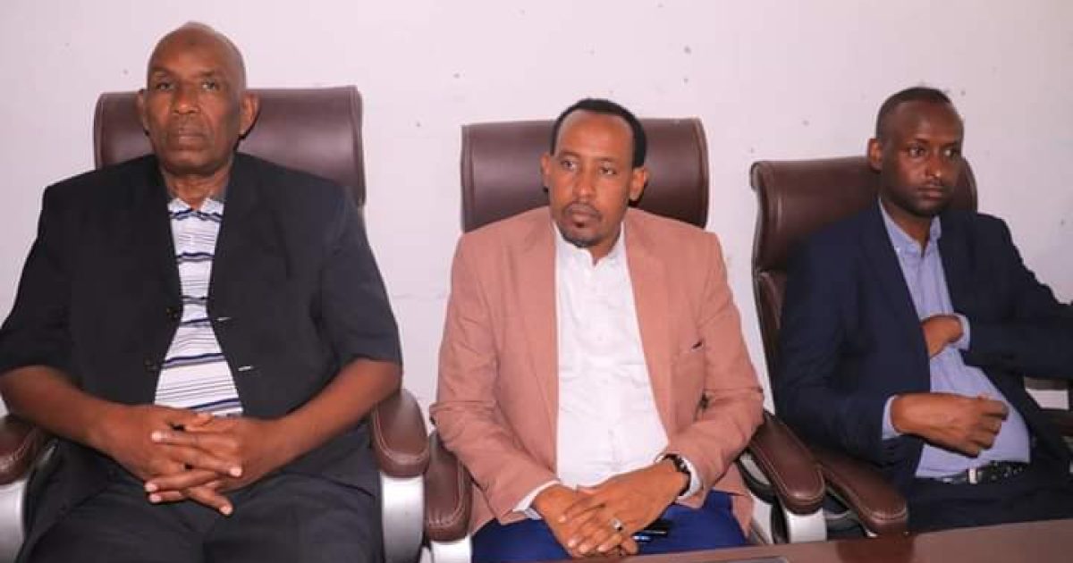Wasiirka Arrimaha Gudaha ee Galmudug oo qeybaha bulshada kula kulmay Hobyo