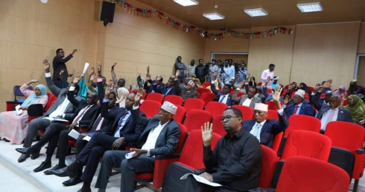 Golaha Aqalka Sare oo maanta ansixiyey hab-dhowrayaashiisa