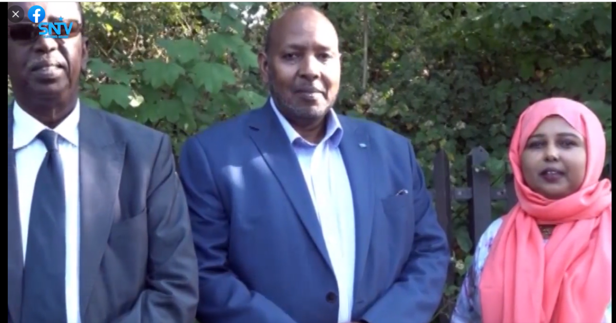 Safiirka Soomaaliya ee UK oo booqday xabsi ay ku jiraan dhallinyaro badan