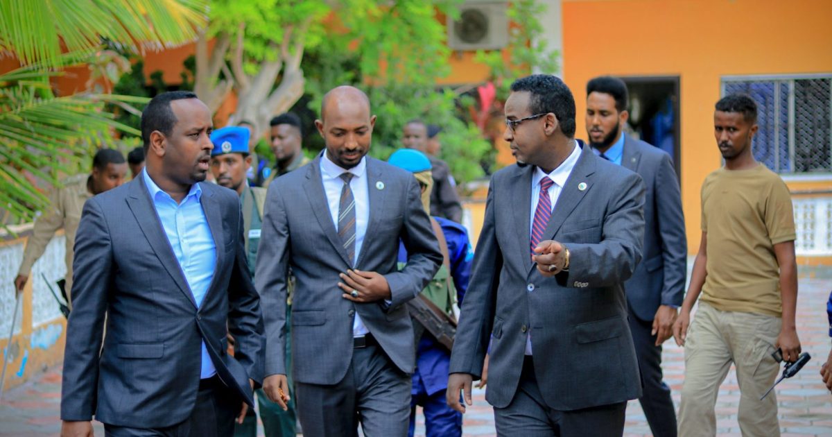 Guddoomiyaha Maxkamadda Sare Oo Kormeer shaqooyinka Xafiiska Xeer-ilaaliyaha Guud ee Qaranka