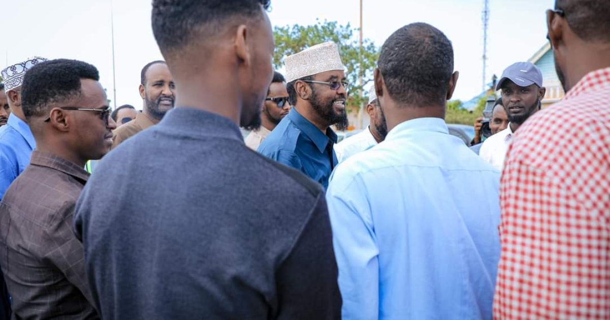 Madaxweynaha Jubbaland Oo Kulan La Qaatay Barakacayaal ku sugan Dhoobley