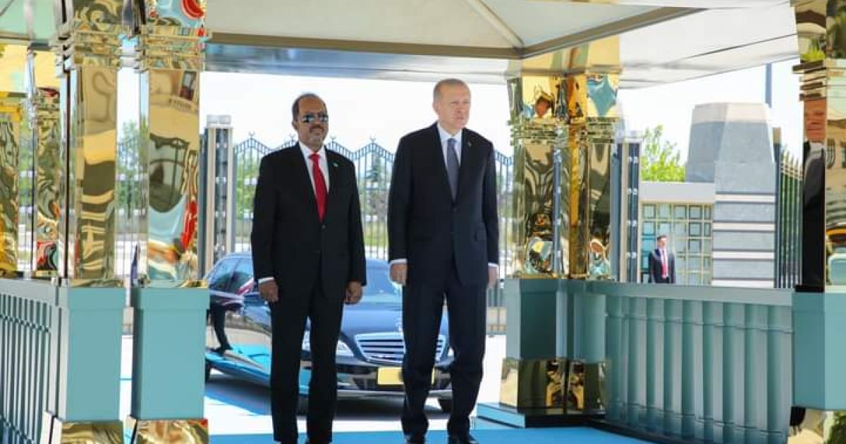 Madaxweynaha JFS oo sidiiran loogu soodhaweeyay madaxtooyada Turkiga “SAWIRRO”