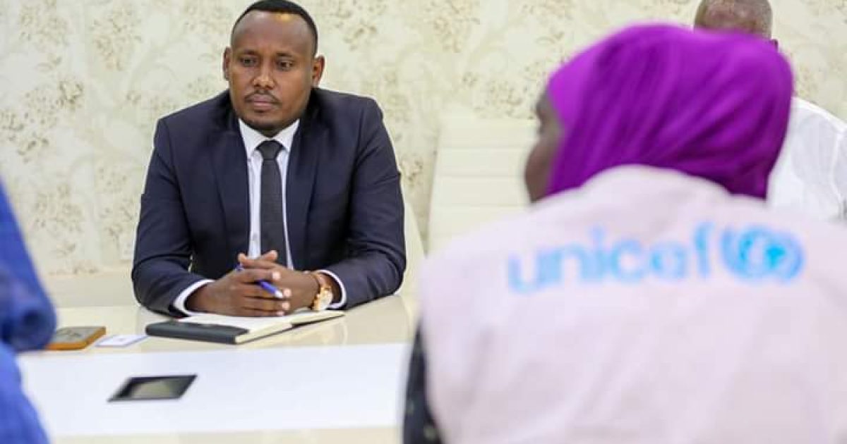 Agaasimaha Madaxtooyada Konfur Galbeed Oo Qabilay Wafdi Ka Socday Unicef