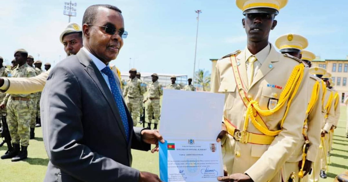 Duqa Muqdisho oo shahaado Guddoonsiiyay Qaar Kamid Ah Ciidanka XDS