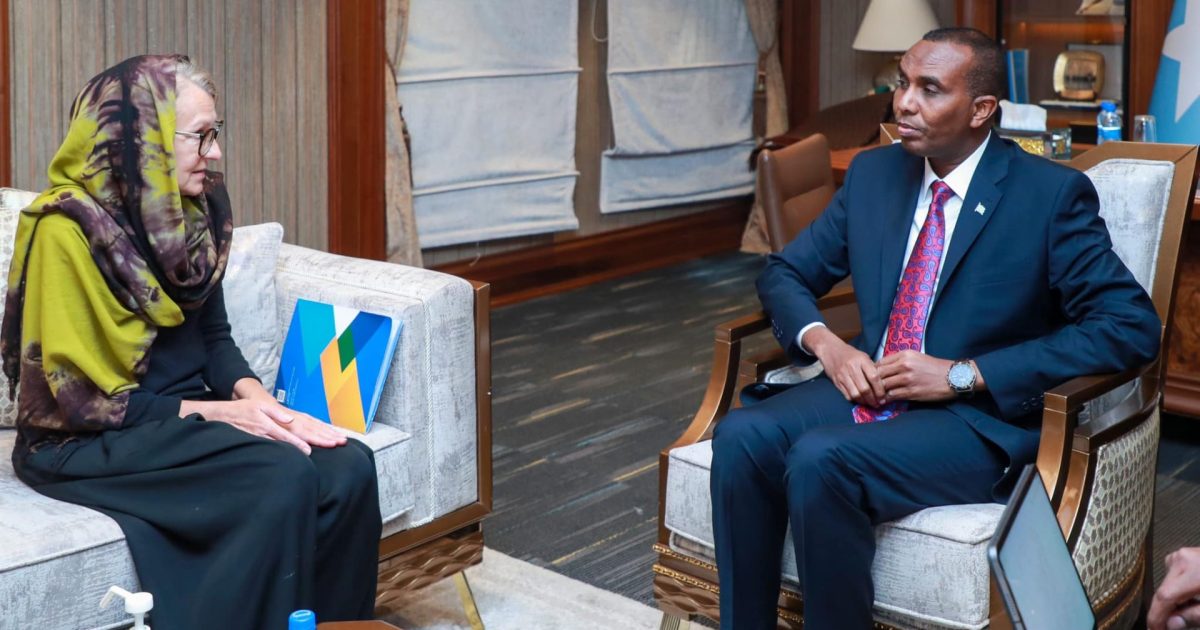 Ra’iisul Wasaare Xamse Oo La Kulmay Safiirka Midowga Yurub Ee Soomaaliya