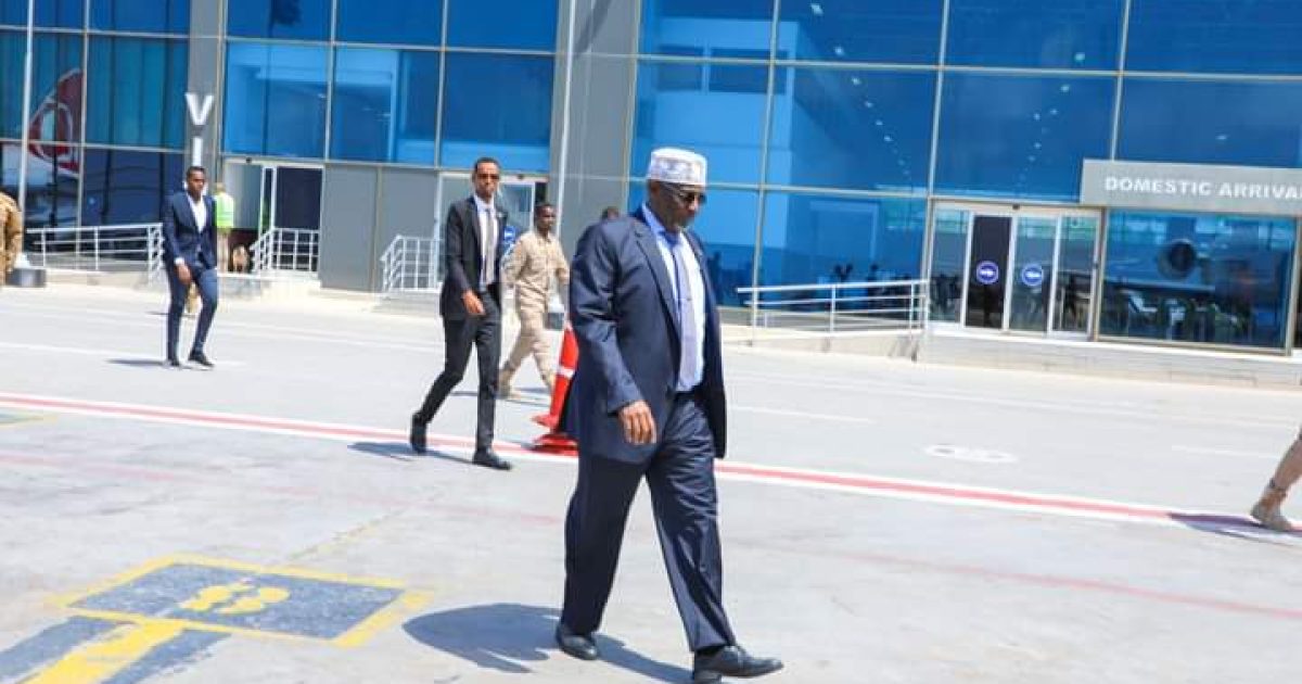 Guddoomiyaha Golaha Shacabka oo safar ugu baxay Dalka Koonfur Afrika