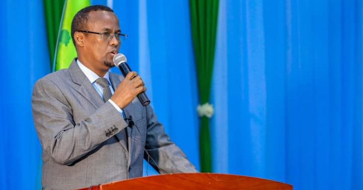 Madaxweynaha Hirshabeelle Oo Baarlamaanka Uga Mahadceliyay Ansixina Golaha Wasiirada