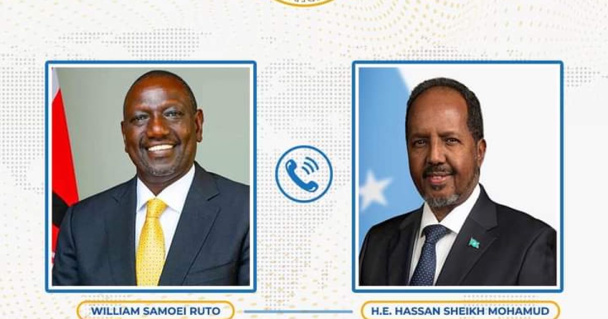 Madaxweyne Xasan Sheekh Iyo Madaxweynaha Dooran Ee Dalka Kenya Oo Khadka Taleefonka Ku Wada Hadlay