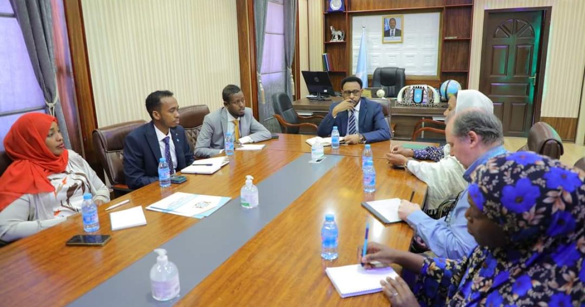 Wasiirka Shaqada iyo Arrimaha Bulshada Soomaaliya Oo Qaabilay Wakiilka UNICEF