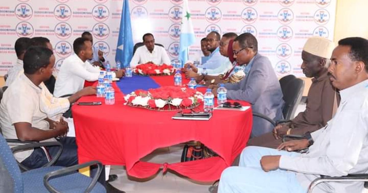 Guddoomiyaha gobolka mudug oo qaabbilay wafdi ka socda hay’adda UNHCR.
