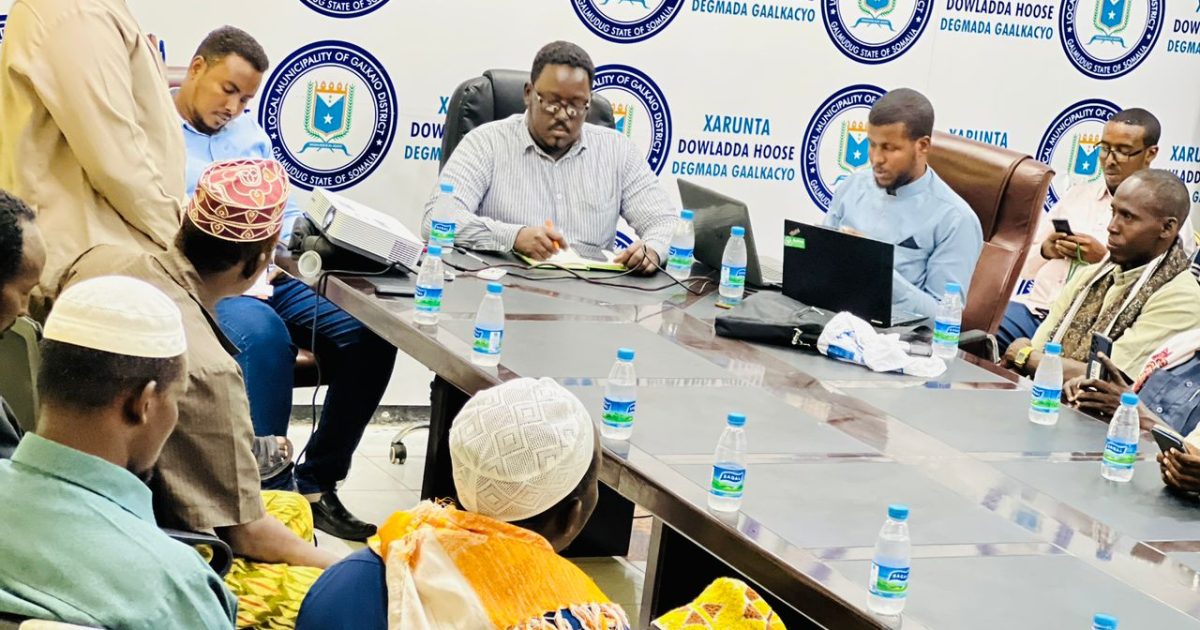 Kulan looga hadlayay xaaladda abaaraha oo degmada Gaalkacyo lagu qabtay