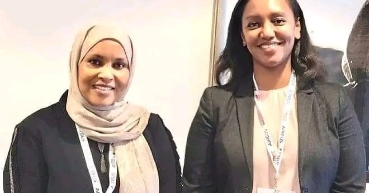 Wasiirka gaadiidka Soomaaliya oo la kulantay xog-hayaha guud ee guddiga duulista hawada Afrika.