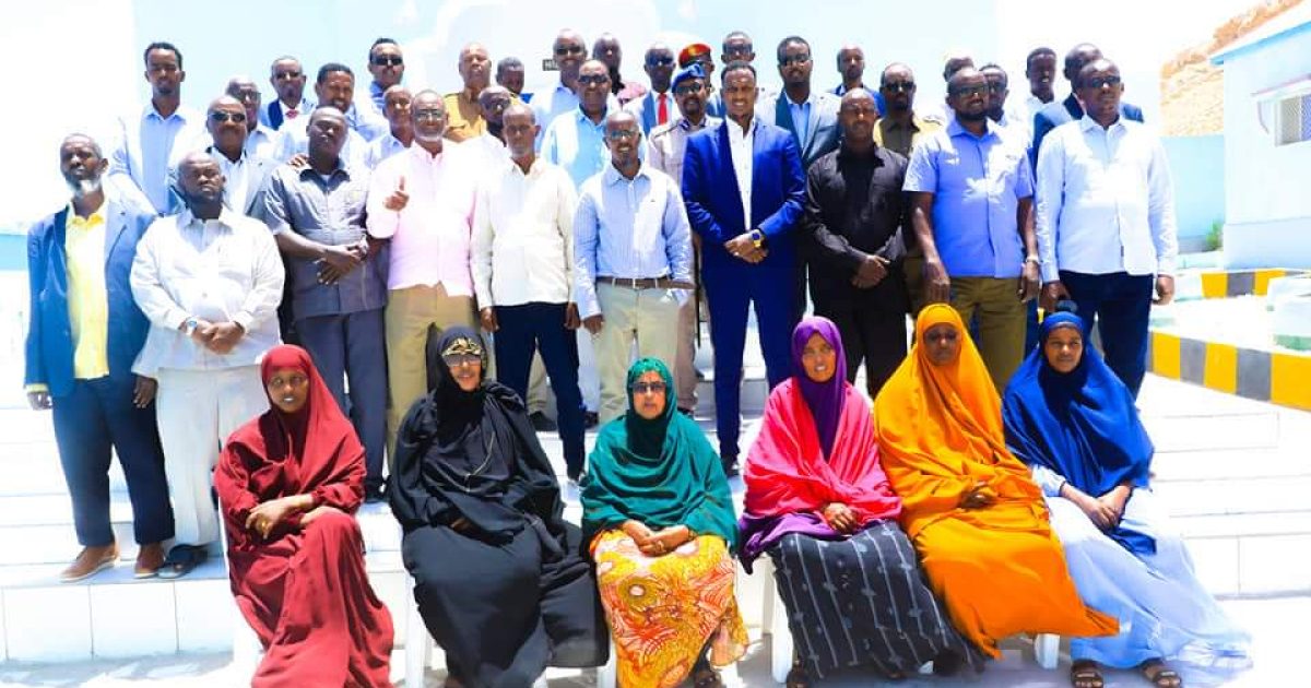 Madaxweynaha Puntland Oo Ku Bogaadiyey Shacabka Eyl Dorashada “SAWIRRO”