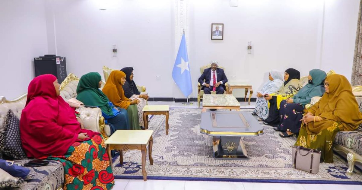 Guddoomiyaha Golaha Shacabka Oo Kulan La Qaatay Haweenka Ku Jira BJFS