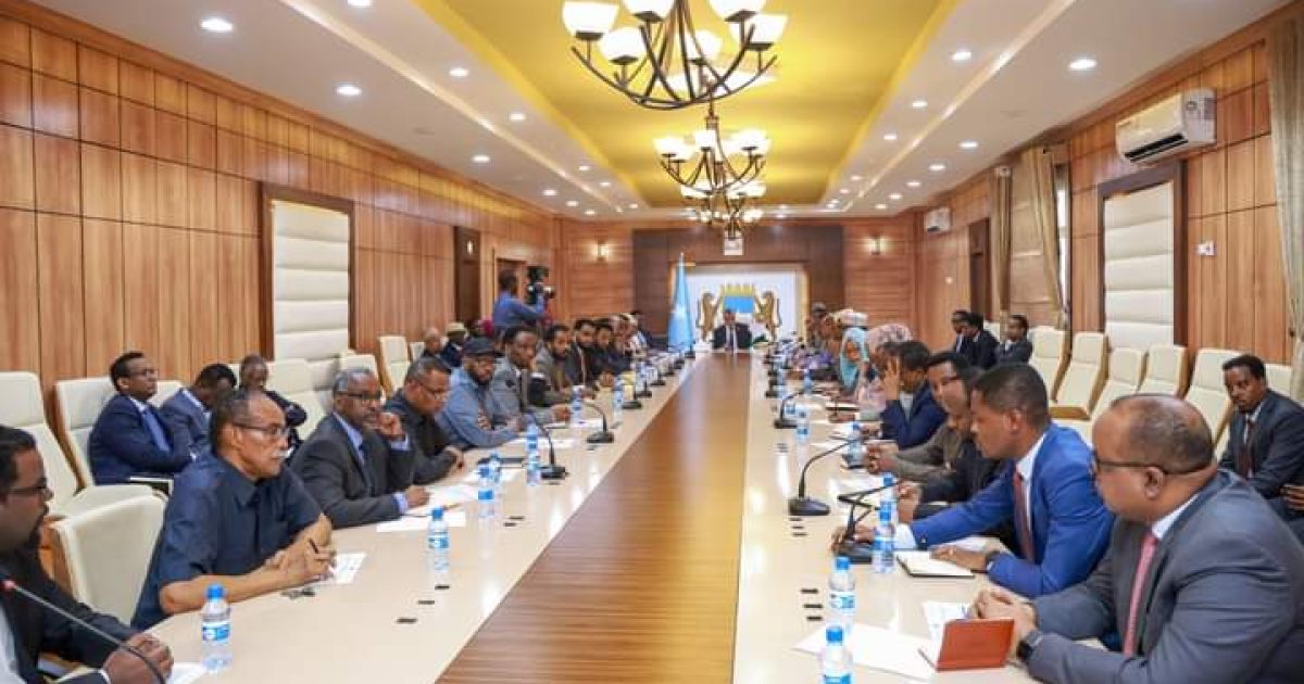 Golaha Wasiirrada oo bogaadiyay guulaha laga soo hooyay dagaalka argagixisada lagu cirib-tirayo