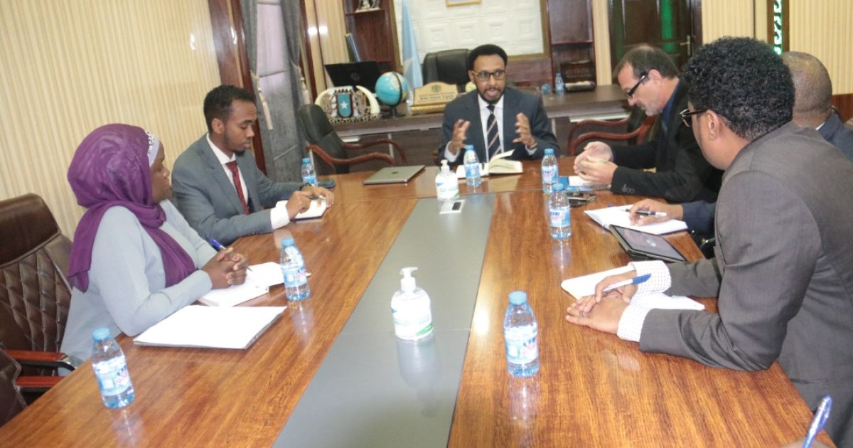 Wasiir Biixi Iimaan Cige oo kulan la qatay wafdi ka socday hay’ada FAO.