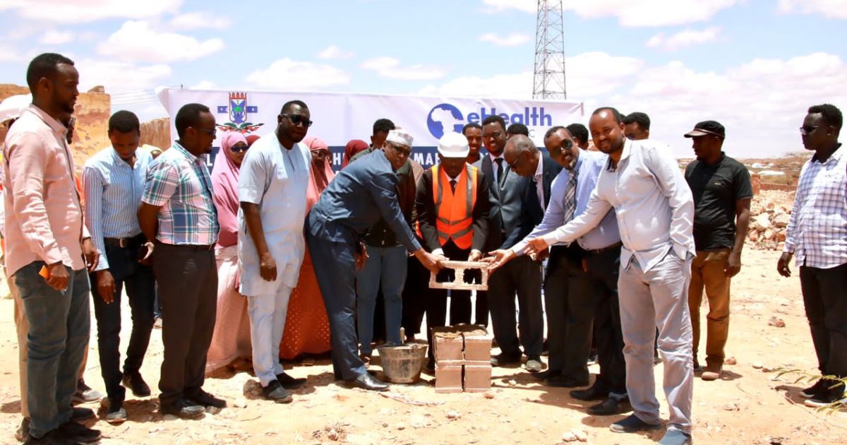 Wasiirka Caafimaadka Galmudug Oo Dhagax Dhigay Xarunta keydka Dawada