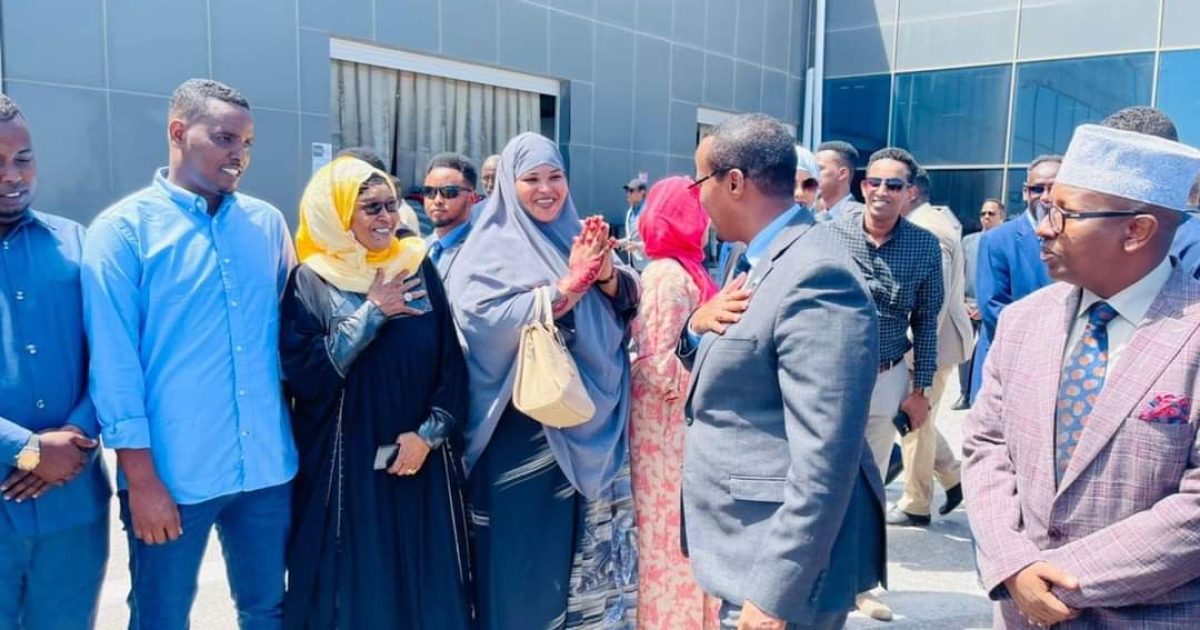 Madaxweynaha Hirshabeelle Oo Soo Gaaray Muqdisho