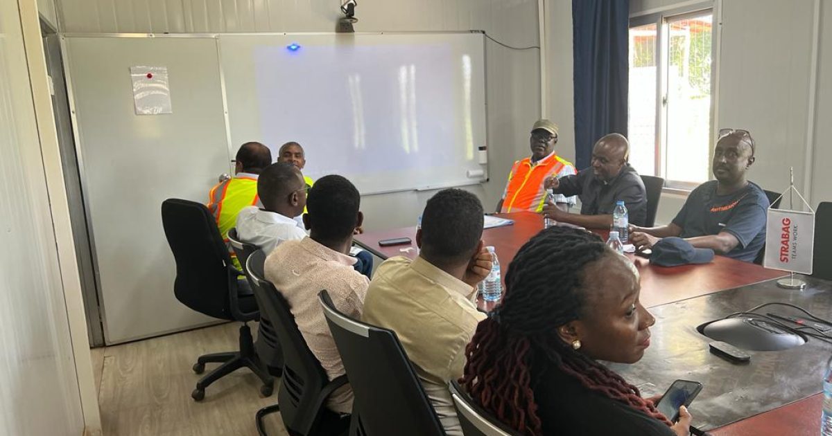 Howl-wadeeno ka socda wasaaradda qorsheynta XFS oo safar aqoon kororsi ah ku soo qaatay Kampala+Sawirro