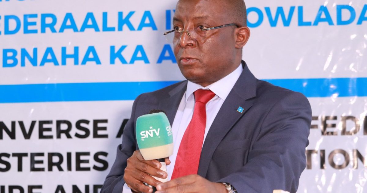 Wasiirka Warfaafinta Oo Daahfuray Shirka Wadatashiga Wasaaradda Warfaafinta Heer Federaal iyo Kuwa Heer Dowlad Goboleed