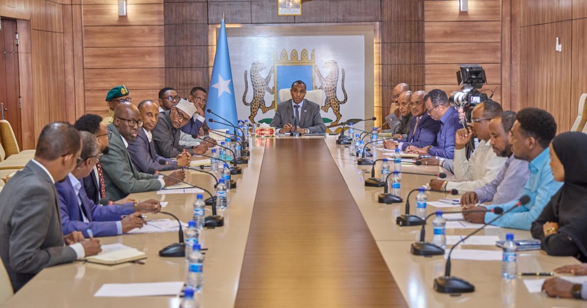 Ra’iisul Wasaare Xamse Oo Shirguddoomiyay Kulan Looga Hadlayay Horumarinta Garsoorka