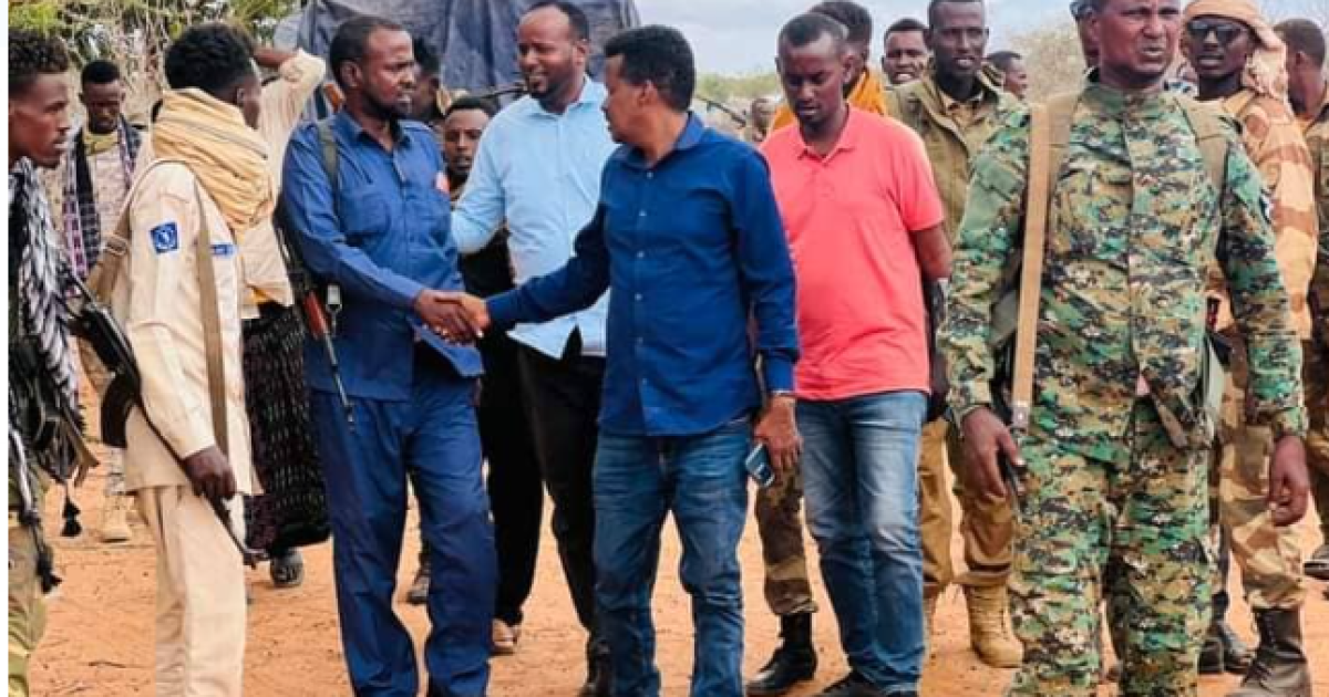 Madax ka tirsan Hirshabeelle oo la kulmay  qeybaha bulshada ee Moqokori