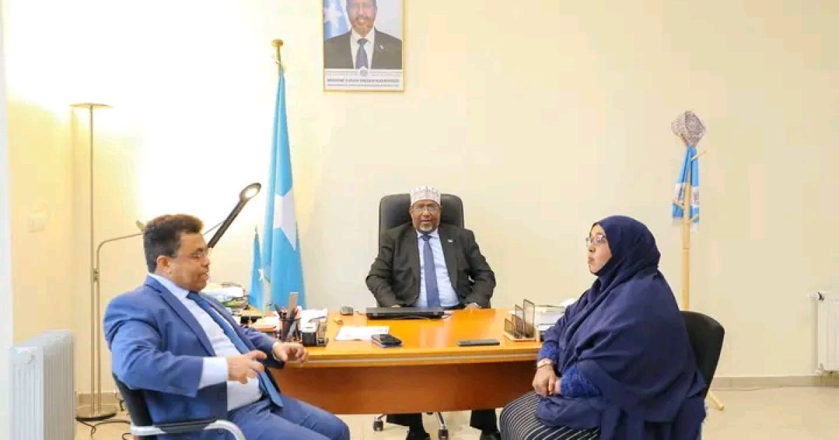 Guddoomiyaha Golaha Shacabka Oo Booqday Safaaradda Soomaaliya Ee Dalka Belgium