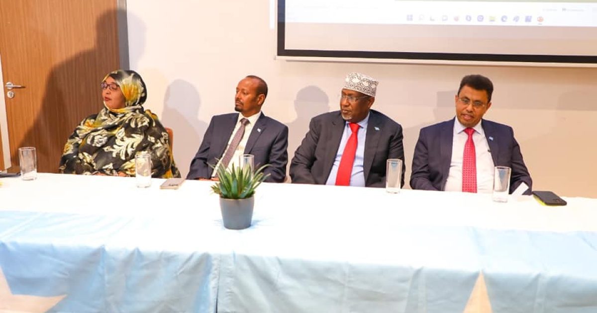 Guddoomiyaha Golaha Shacabka BJFS oo Kulan la qaatay Jaaliyada Soomaaliyed ee dalka Nethetland