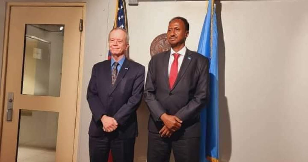 Wasiirka Amniga Gudaha XFS Oo Kulan La Qaatay Safiirka Maraykanka