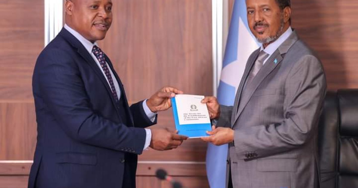 Soomaaliya oo ka gudubtay habraacyada wejiga koowaad ee ku biirista daladda bulshadda ee Bariga Afrika