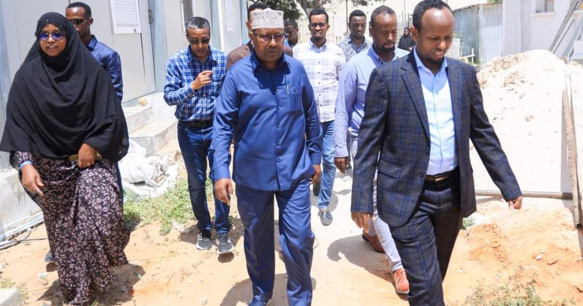 Wasiiro Ka Tisan Xukuumadda Oo Kormeeray Xarunta Bangiga Dhiigga